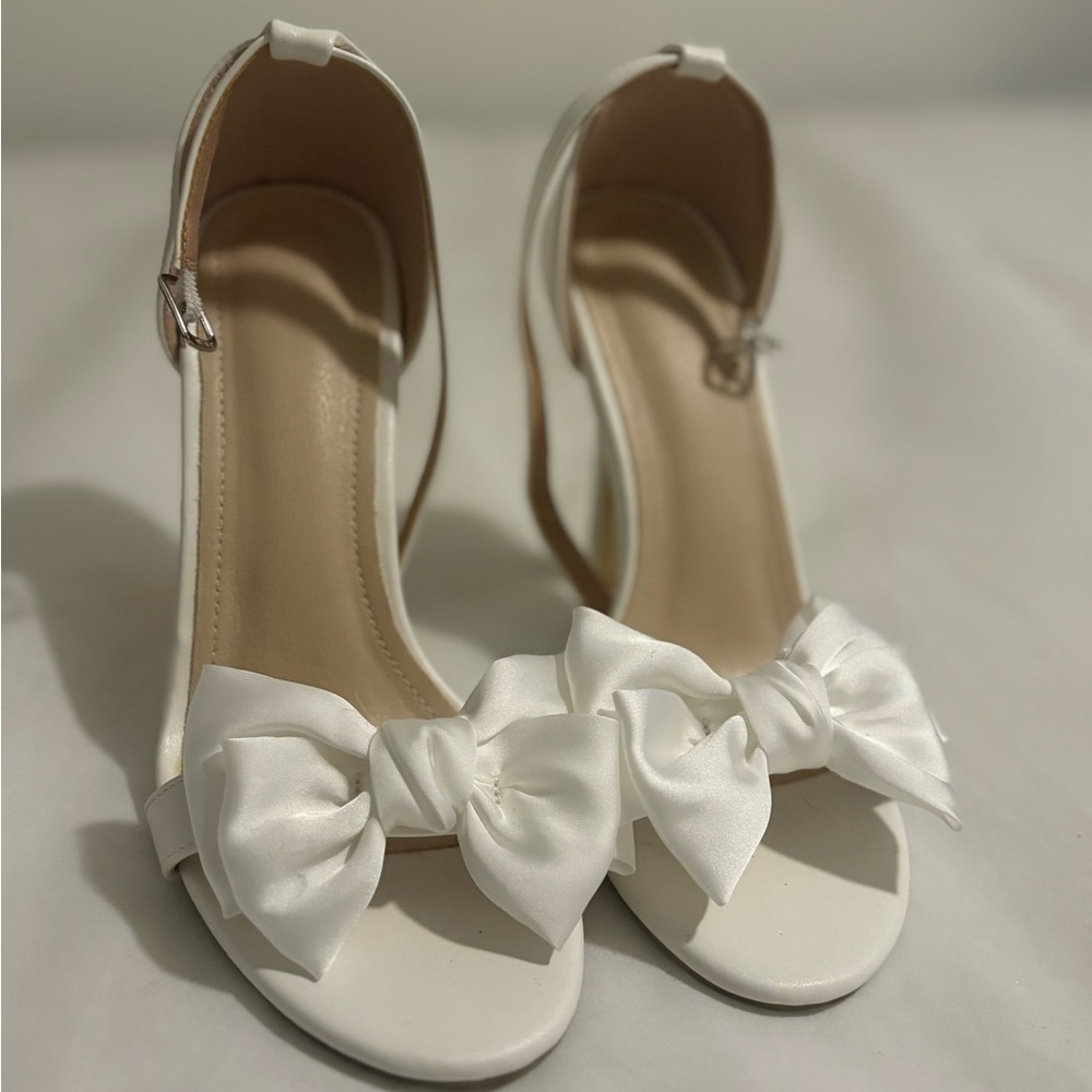 Elegant White Bow Women's Heels